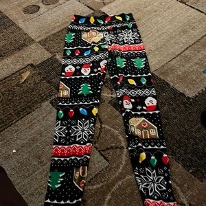 Christmas leggings.